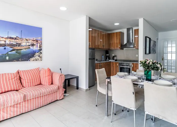 Central Gaia Apartment By Unique Hosts